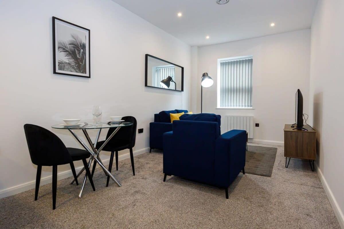 Contemporary 1 Bed Apartment Central Bolton Exterior foto